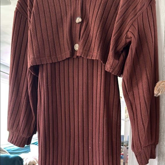 Brown Ribbed Off-Shoulder Dress - Picture 3 of 6